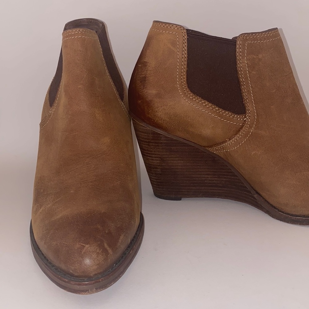 COLE HAAN wedge fashionable cowboy boots,Wedge heel. Distressed oil tan leather